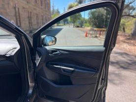 2017 FORD ESCAPE SUV 4-CYL, ECOBOOST, 2.0T SE SPORT UTILITY 4D