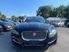 2016 Jaguar Xj - Image 2