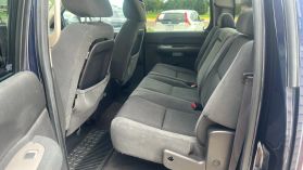2009 CHEVROLET SILVERADO 2500 HD CREW CAB PICKUP V8, 6.0 LITER LT PICKUP 4D 6 1/2 FT