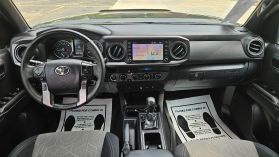 2023 Toyota Tacoma Double Cab - Image 11