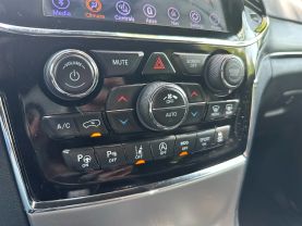 2020 JEEP GRAND CHEROKEE SUV V6, VVT, 3.6 LITER LIMITED SPORT UTILITY 4D at T&T Repairables - used car dealership in Spencer, Indiana.