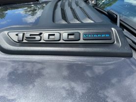 2021 RAM 1500 CREW CAB PICKUP V8, HEMI, ETORQUE, 5.7 LITER LARAMIE PICKUP 4D 5 1/2 FT - Gesner Auto Inc in Taunton, MA, 41.88613, -71.14527