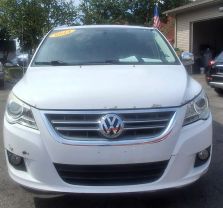 2013 VOLKSWAGEN ROUTAN PASSENGER V6, 3.6 LITER SEL PREMIUM MINIVAN 4D