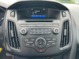 2017 Ford Focus - Image 16