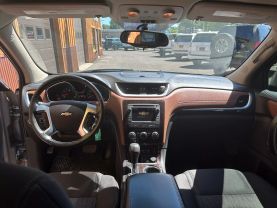 2017 CHEVROLET TRAVERSE SUV V6, 3.6 LITER LT SPORT UTILITY 4D