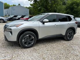 2025 NISSAN ROGUE SUV 3-CYL, TURBO, 1.5 LITER SV SPORT UTILITY 4D at T&T Repairables - used car dealership in Spencer, Indiana.