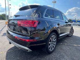 2018 Audi Q7 3.0t Prestige Sport Utility 4d - Image 4