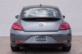 2018 VOLKSWAGEN BEETLE HATCHBACK 4-CYL, TURBO, 2.0 LITER 2.0T S HATCHBACK 2D