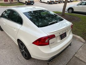 2017 VOLVO S60