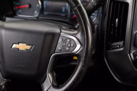 2018 Chevrolet Silverado 1500 Crew Cab - Image 23