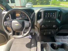 2021 CHEVROLET SILVERADO 1500 CREW CAB PICKUP 4-CYL, TURBO, 2.7 LITER CUSTOM PICKUP 4D 5 3/4 FT