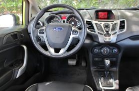 2011 FORD FIESTA