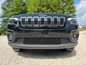 2020 JEEP CHEROKEE SUV 4-CYL, ZERO EVAP, 2.4 LITER LATITUDE PLUS SPORT UTILITY 4D at T&T Repairables - used car dealership in Spencer, Indiana.
