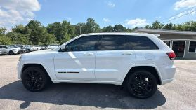 2017 Jeep Grand Cherokee - Image 8