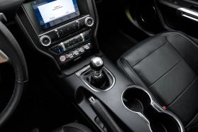 2017 Ford Mustang - Image 27