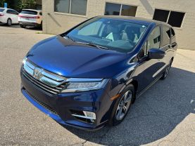 2018 HONDA ODYSSEY VAN V6, I-VTEC, 3.5 LITER TOURING MINIVAN 4D