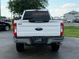 2017 Ford F250 Super Duty Crew Cab Lariat Pickup 4d 6 3/4 Ft - Image 7