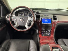 2014 CADILLAC ESCALADE SUV V8, FLEX FUEL, 6.2 LITER PREMIUM SPORT UTILITY 4D
