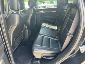 2020 JEEP GRAND CHEROKEE SUV V6, VVT, 3.6 LITER LIMITED SPORT UTILITY 4D at T&T Repairables - used car dealership in Spencer, Indiana.