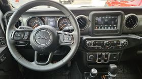 2023 Jeep Gladiator - Image 9