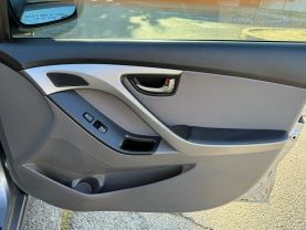 2015 HYUNDAI ELANTRA SEDAN 4-CYL, 1.8 LITER SE SEDAN 4D