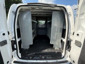 2017 NISSAN NV200