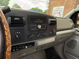 2005 FORD F250 SUPER DUTY SUPER CAB PICKUP V8, 5.4 LITER LARIAT PICKUP 4D 8 FT