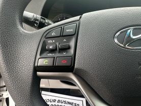 2017 HYUNDAI TUCSON SUV 4-CYL, 2.0 LITER SE SPORT UTILITY 4D