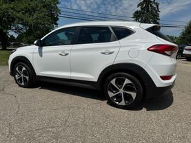 2016 HYUNDAI TUCSON SUV 4-CYL, TURBO, 1.6 LITER SPORT SUV 4D