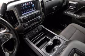 2018 Chevrolet Silverado 1500 Crew Cab - Image 30