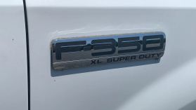 2006 FORD F350 SUPER DUTY REGULAR CAB & CHASSIS CAB CHASSIS V8, TURBO DSL 6.0L 141" W.B. 2D
