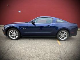 2011 Ford Mustang - Image 2
