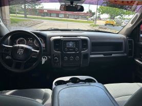 2019 RAM 1500 CLASSIC CREW CAB PICKUP V8, HEMI, 5.7 LITER EXPRESS PICKUP 4D 5 1/2 FT