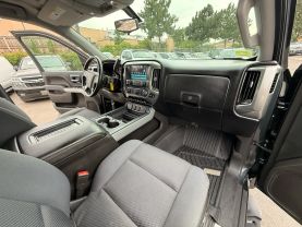 2018 CHEVROLET SILVERADO 1500 CREW CAB PICKUP V8, ECOTEC3, 5.3 LITER Z71 LT PICKUP 4D 5 3/4 FT