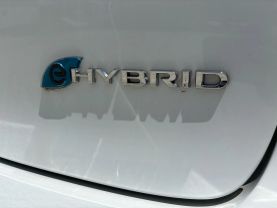 2021 CHRYSLER PACIFICA HYBRID VAN V6, HYBRID, 3.6 LITER LIMITED VAN 4D at T&T Repairables - used car dealership in Spencer, Indiana.