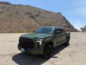 2023 TOYOTA TUNDRA CREWMAX PICKUP V6, I-FORCE, TWIN TURBO, 3.4 LITER SR5 PICKUP 4D 5 1/2 FT