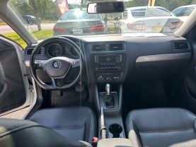 2017 VOLKSWAGEN JETTA
