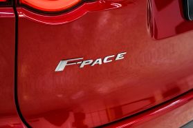 2017 Jaguar F-pace - Image 44