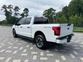 2022 FORD F150 LIGHTNING PICKUP DUAL ELECTRIC MOTORS XLT PICKUP 4D 5 1/2 FT