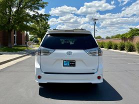 2015 TOYOTA SIENNA VAN V6, 3.5 LITER SE MINIVAN 4D