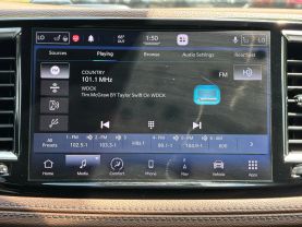 2021 CHRYSLER PACIFICA HYBRID VAN V6, HYBRID, 3.6 LITER LIMITED VAN 4D at T&T Repairables - used car dealership in Spencer, Indiana.
