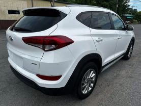 2017 HYUNDAI TUCSON SUV 4-CYL, 2.0 LITER SE SPORT UTILITY 4D