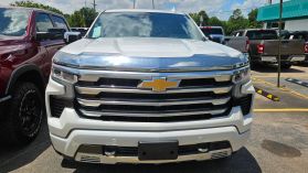 2023 Chevrolet Silverado 1500 Crew Cab - Image 2