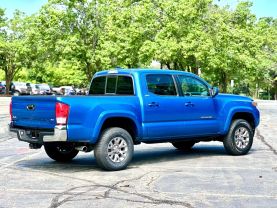 2016 TOYOTA TACOMA DOUBLE CAB PICKUP V6, 3.5 LITER SR5 PICKUP 4D 5 FT