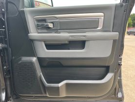 2019 RAM 1500 CLASSIC CREW CAB LONE STAR PICKUP 4D 5 1/2 FT