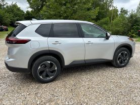 2025 NISSAN ROGUE SUV 3-CYL, TURBO, 1.5 LITER SV SPORT UTILITY 4D at T&T Repairables - used car dealership in Spencer, Indiana.