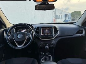 2016 JEEP CHEROKEE SUV V6, 3.2 LITER LATITUDE SPORT UTILITY 4D