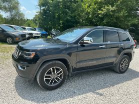 2020 JEEP GRAND CHEROKEE SUV V6, VVT, 3.6 LITER LIMITED SPORT UTILITY 4D at T&T Repairables - used car dealership in Spencer, Indiana.