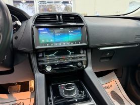 2019 JAGUAR F-PACE