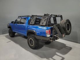 2017 Toyota Tacoma Double Cab - - Image 5